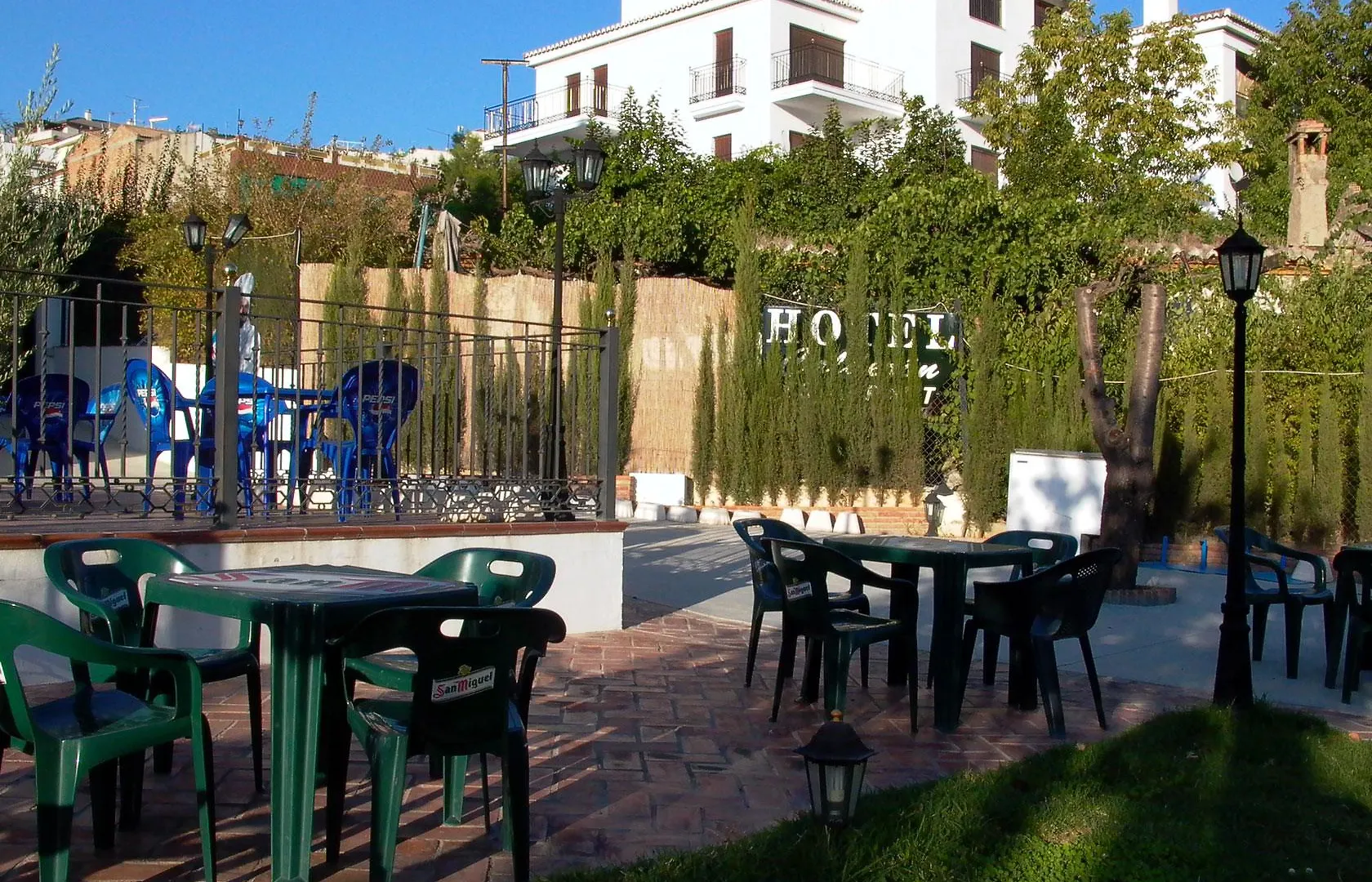 Hotel Calderon Cenes De La Vega