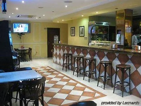 Hotel Calderon Cenes De La Vega